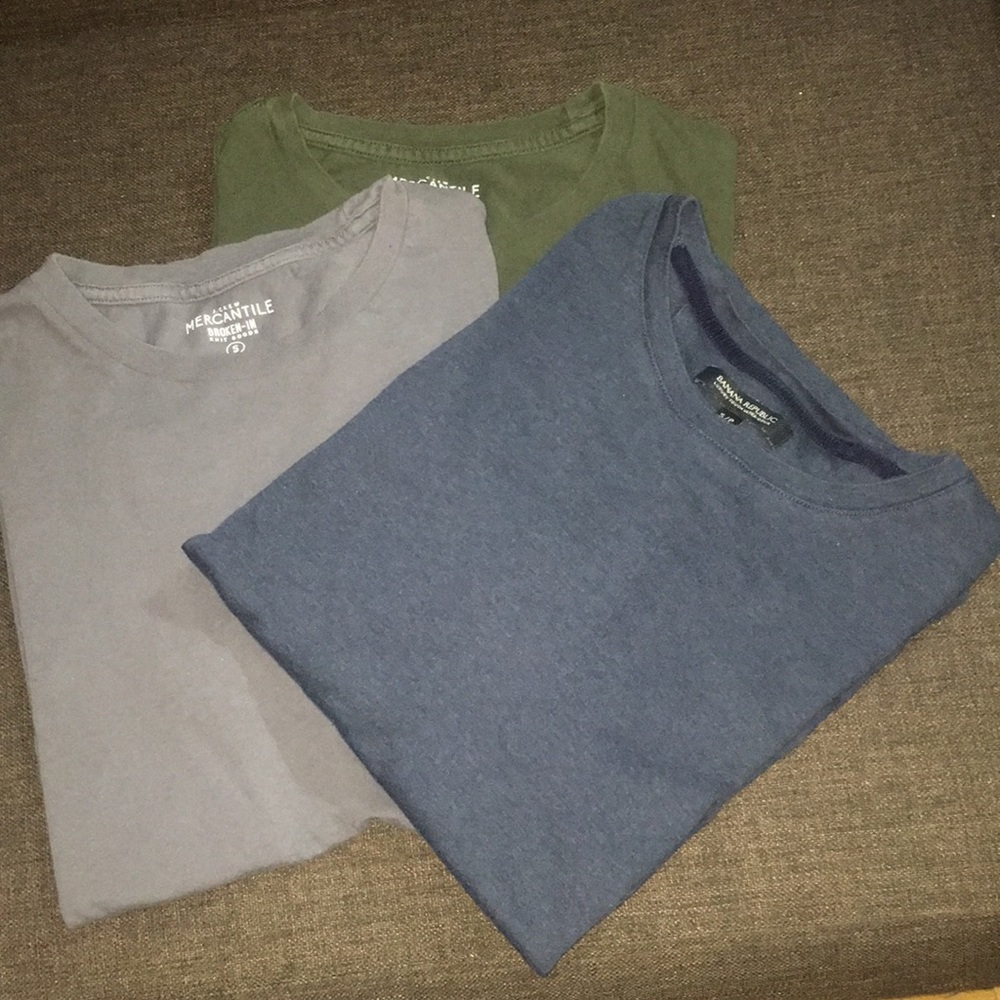 Bundle of men’s T-shirts
